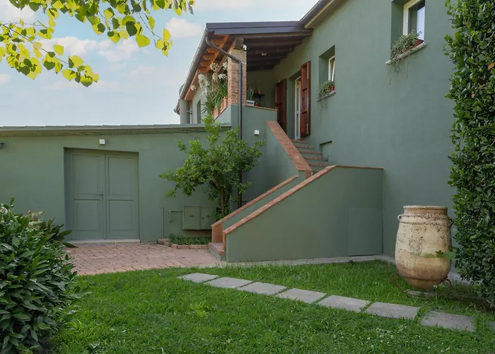 ゲストハウス Scarlea 4*