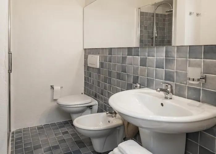 Scarlea ゲストハウス チェチナ