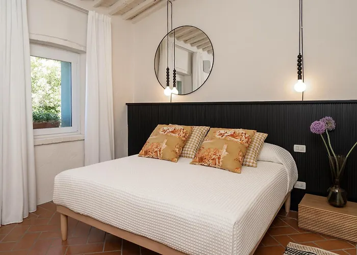 ゲストハウス Scarlea チェチナ